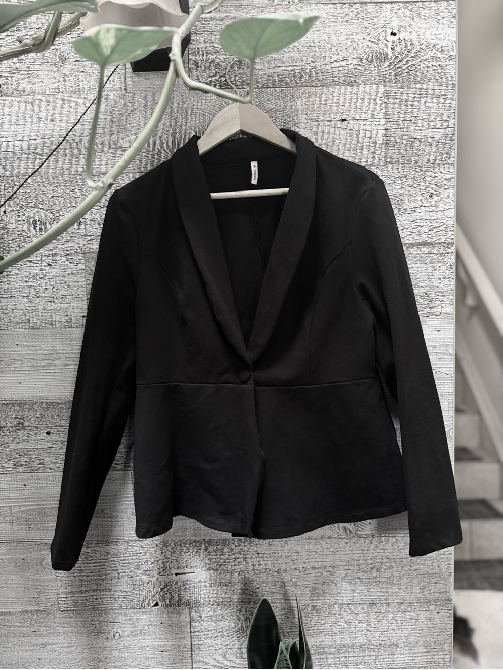 Halara | Shawl Collar Long-Sleeved Single-Button Work Blazer - Women's L, Black